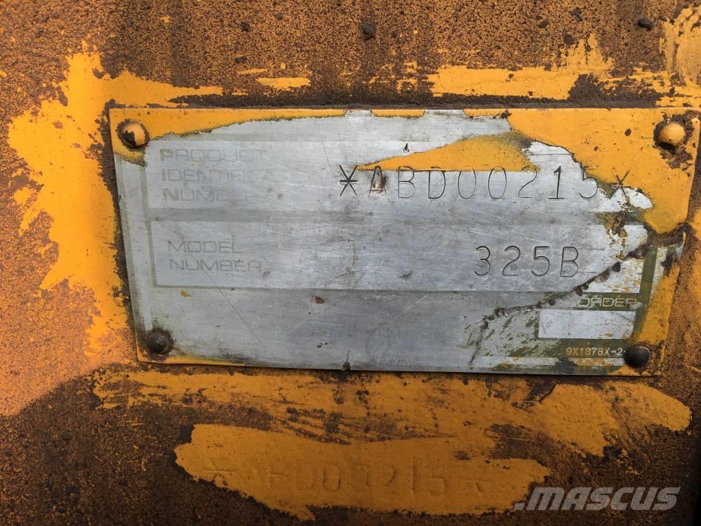 CAT 325 B Telakaivukoneet