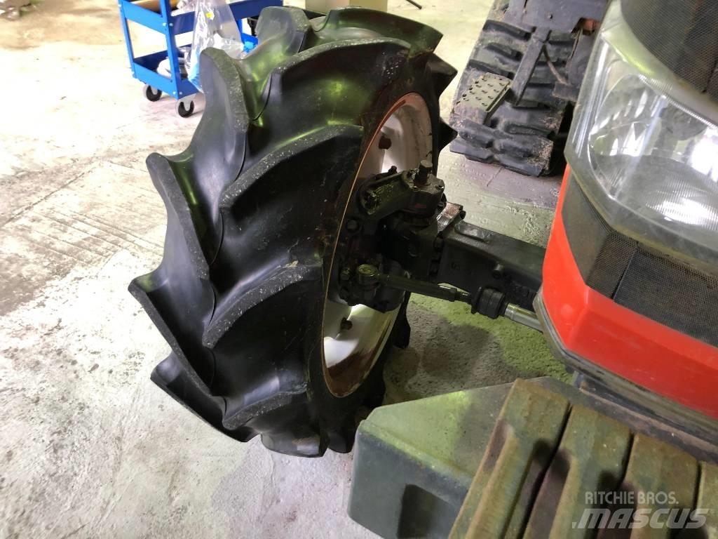 Kubota SMZ955 Traktorit