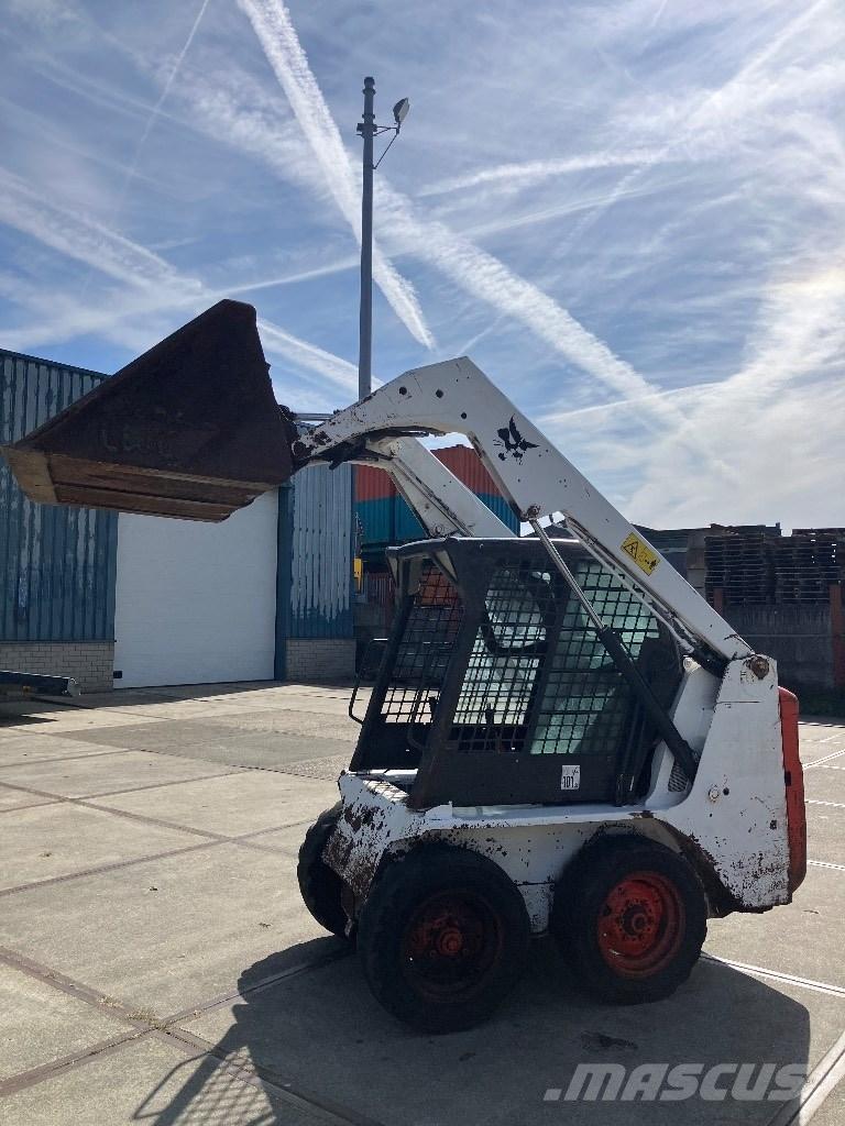 Bobcat S 100 Liukuohjatut kuormaajat