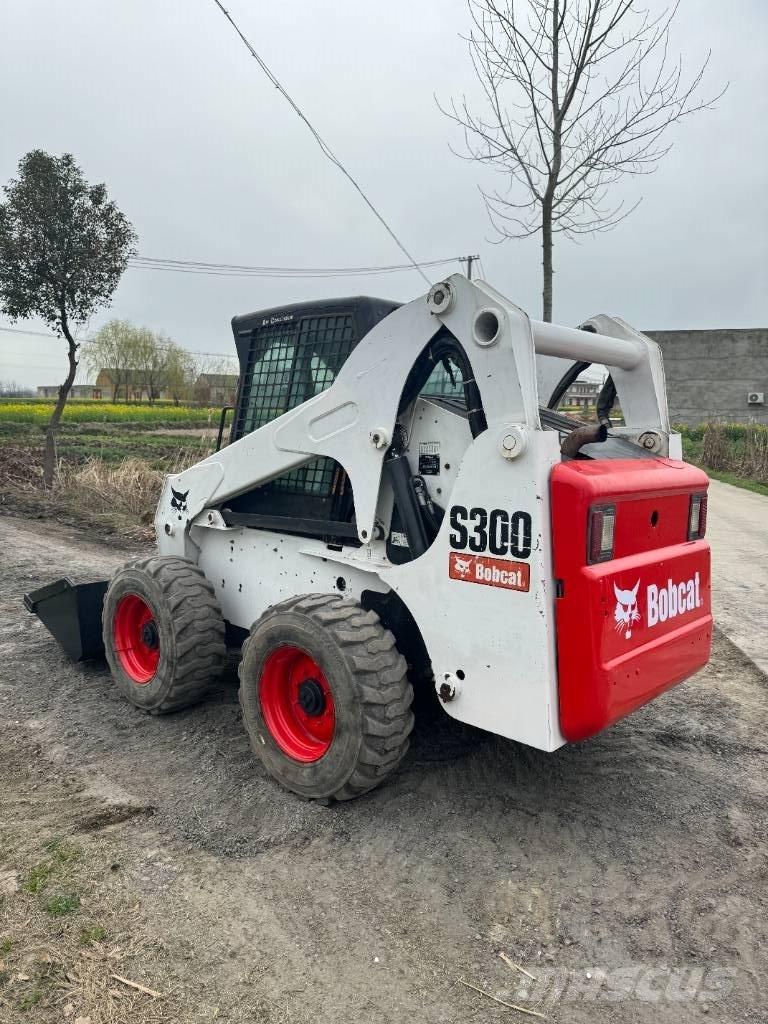 Bobcat S 300 Liukuohjatut kuormaajat