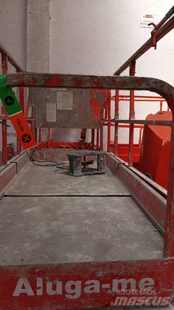JLG 3246 ES Saksilavat