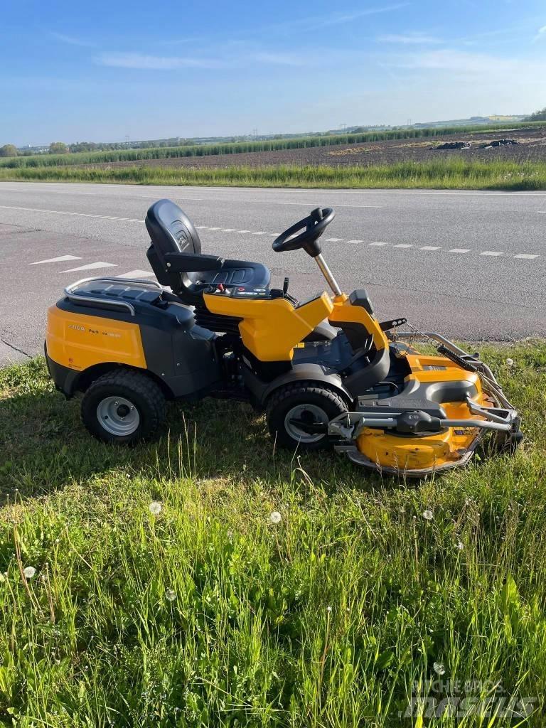 Stiga Park 740 IOX Päältäajettavat ruohonleikkurit