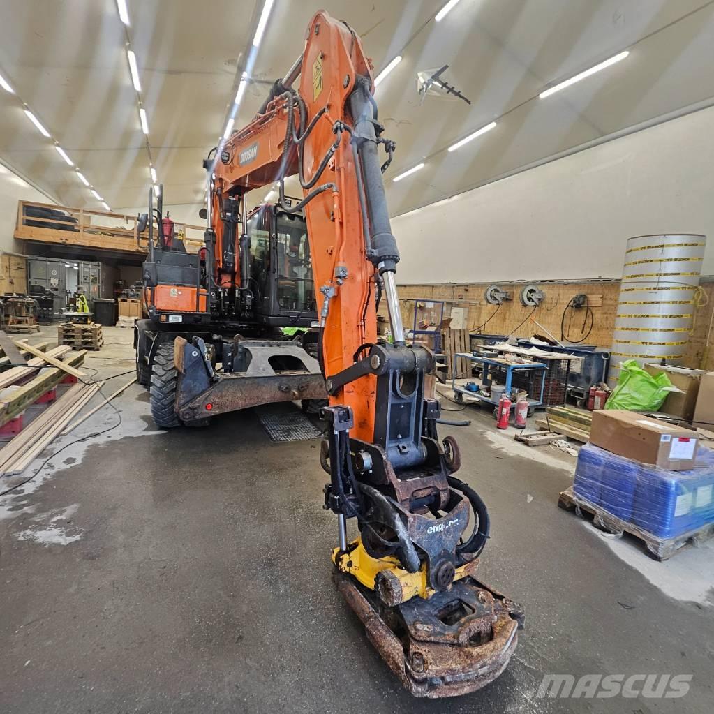 Doosan DX 170 W Pyöräkaivukoneet