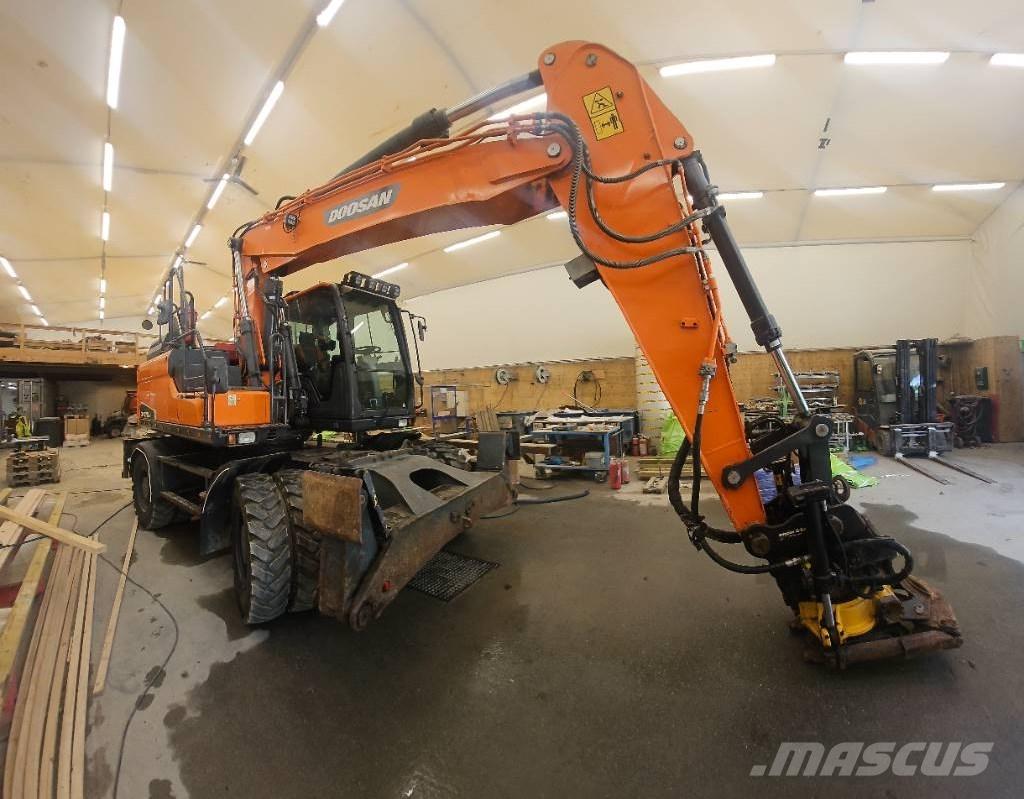Doosan DX 170 W Pyöräkaivukoneet