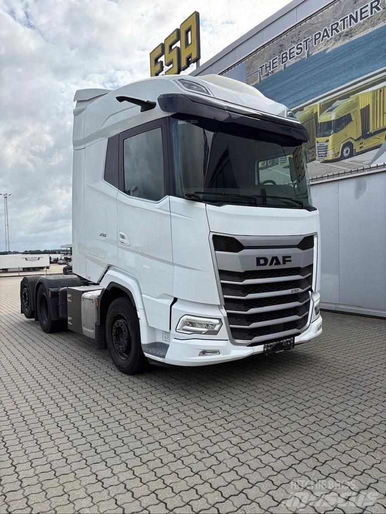 DAF XG 530 FTN Vetopöytäautot