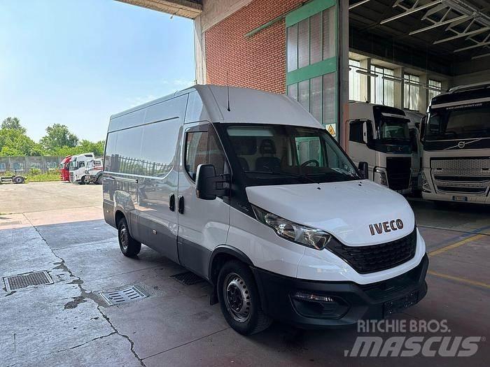 Iveco 35S16 Pakettiautot