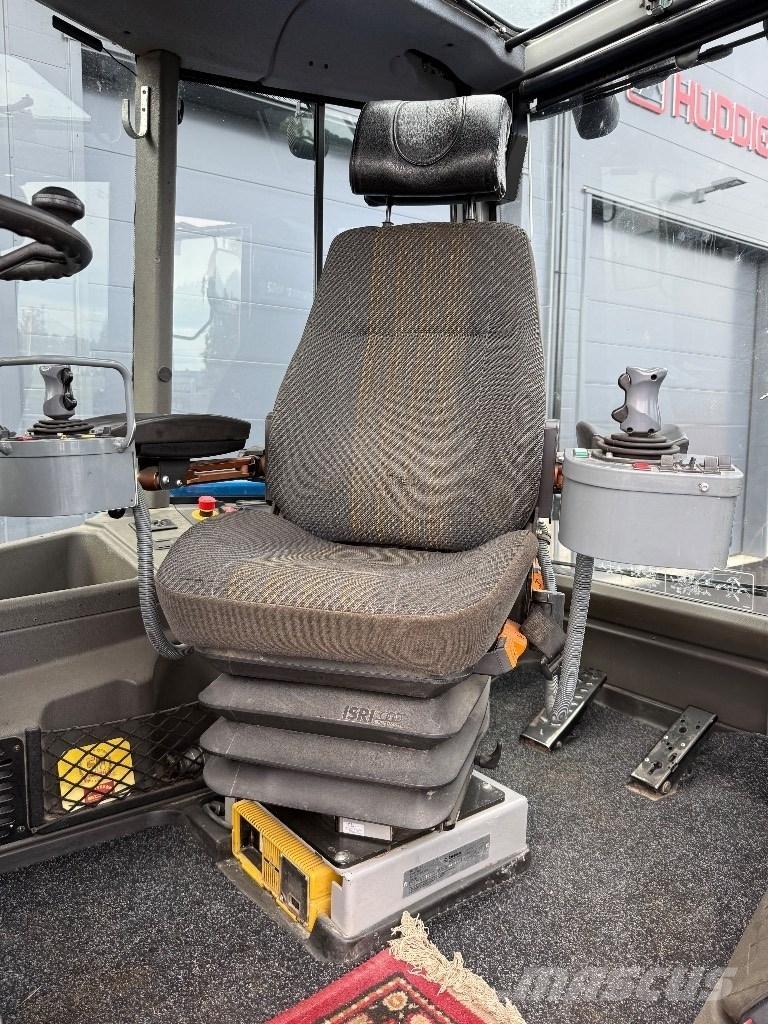 Huddig 1260 B Kaivurikuormaajat