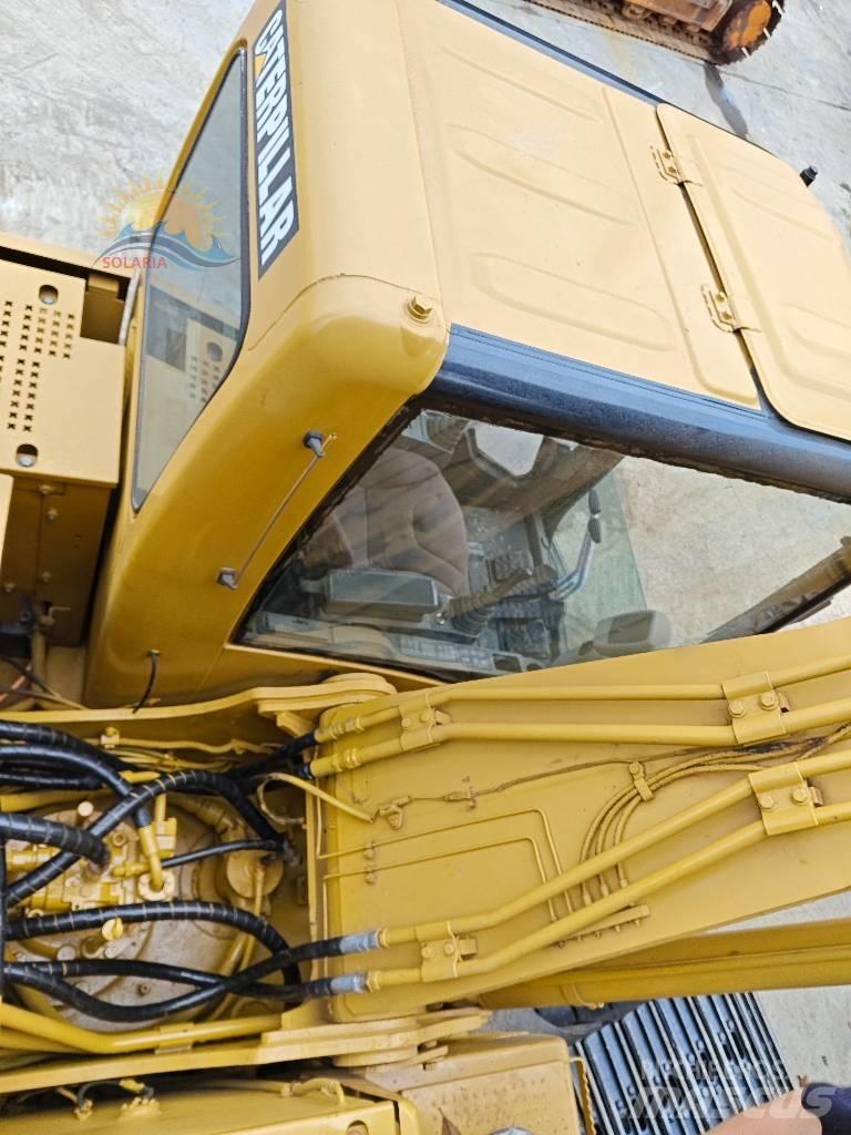 CAT 320 C L Telakaivukoneet