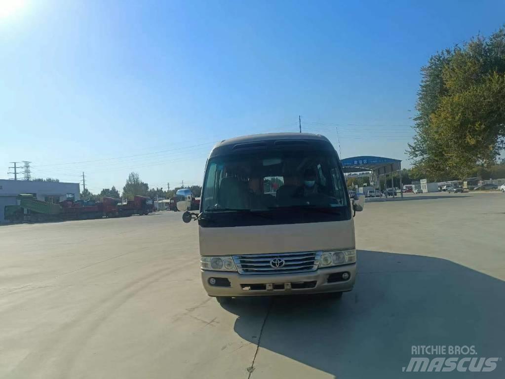 Toyota Coaster Bus Minibussit