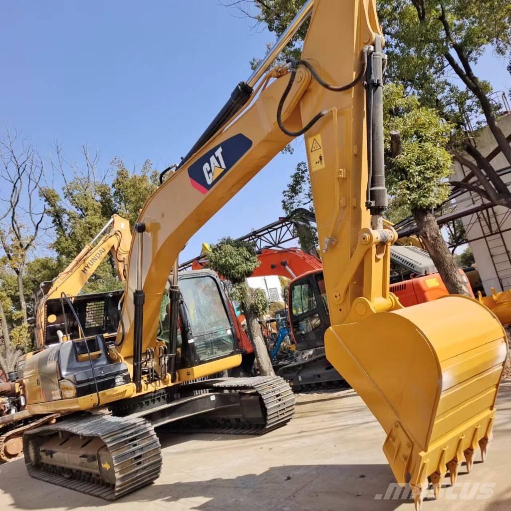 CAT 320 D L Telakaivukoneet