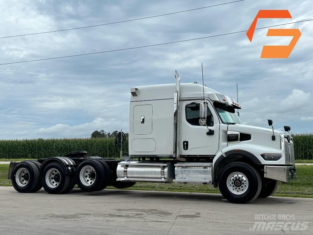 Western Star 49 X Vetopöytäautot