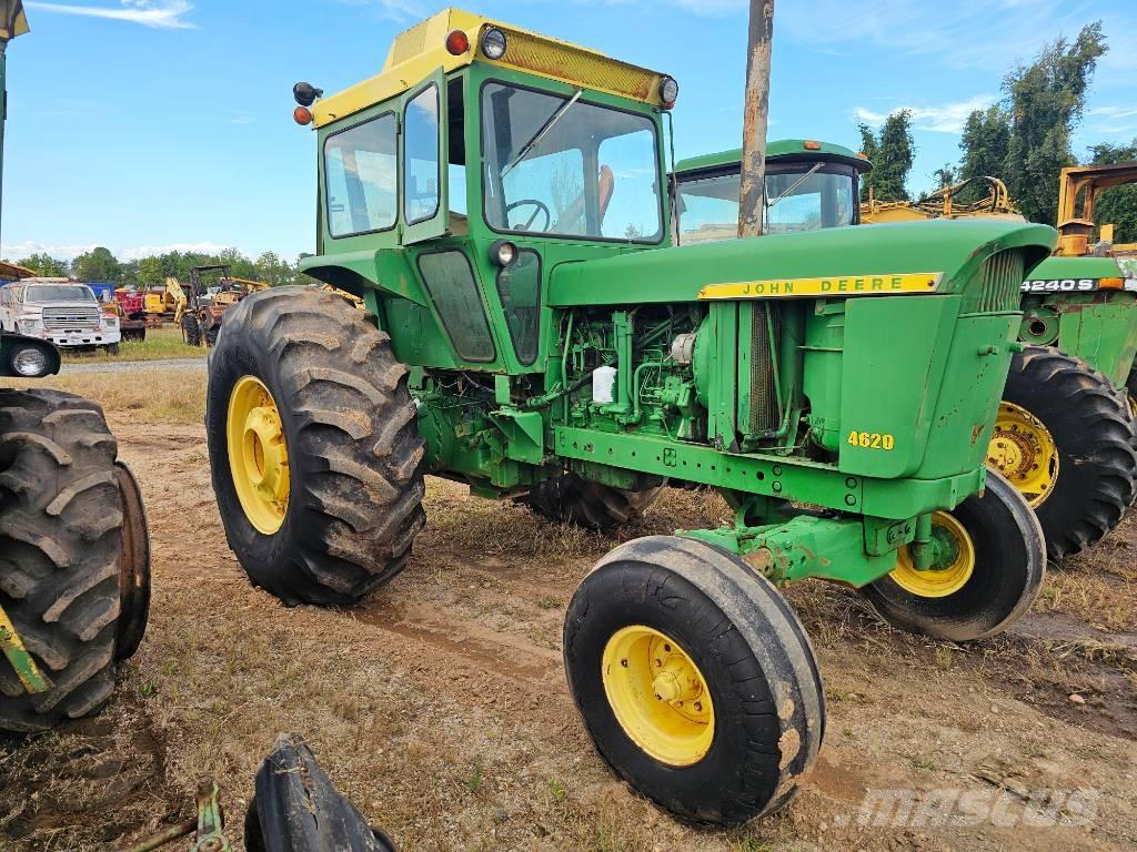 John Deere 4620 Traktorit