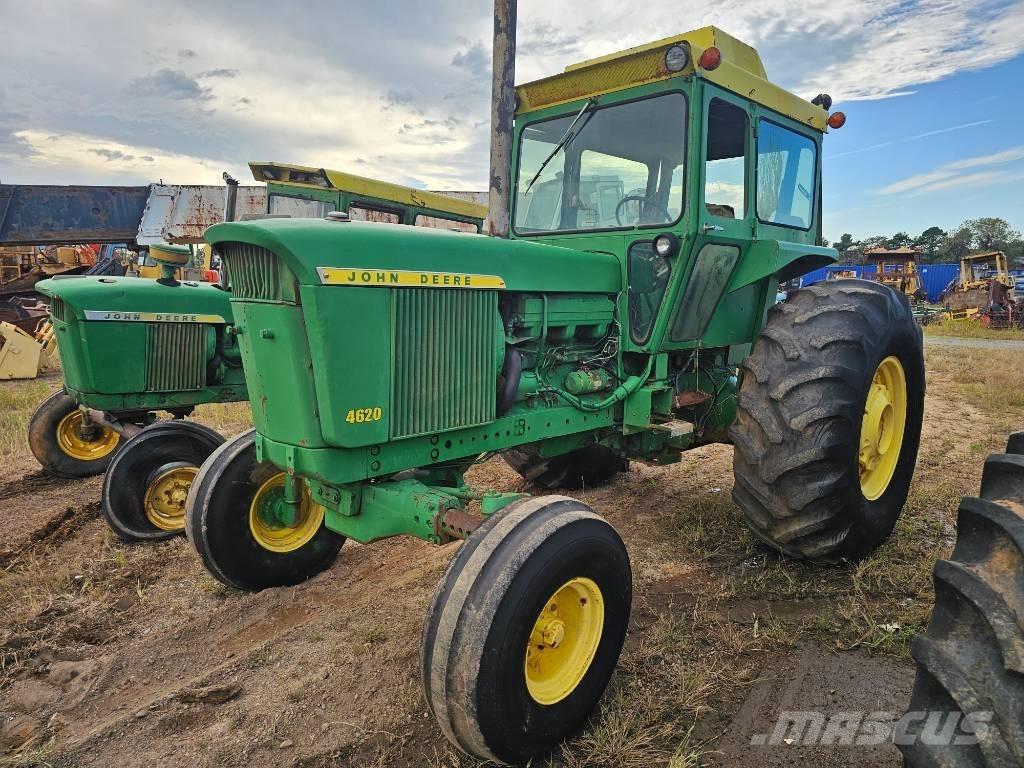 John Deere 4620 Traktorit