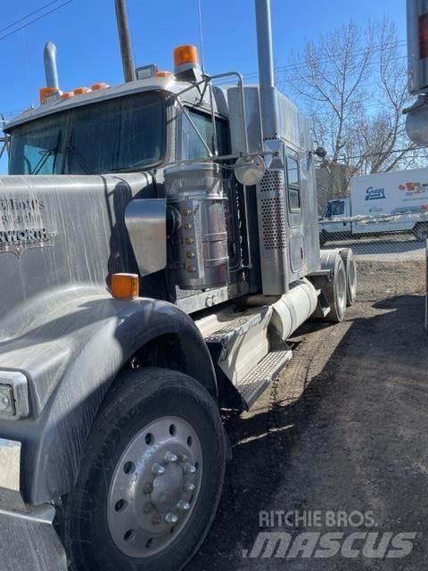 Kenworth W900 Vetopöytäautot