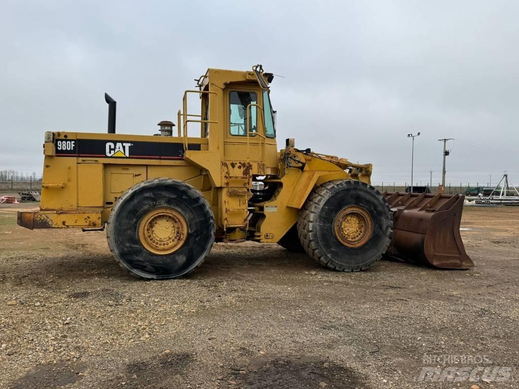 CAT 980 F Pyöräkuormaajat