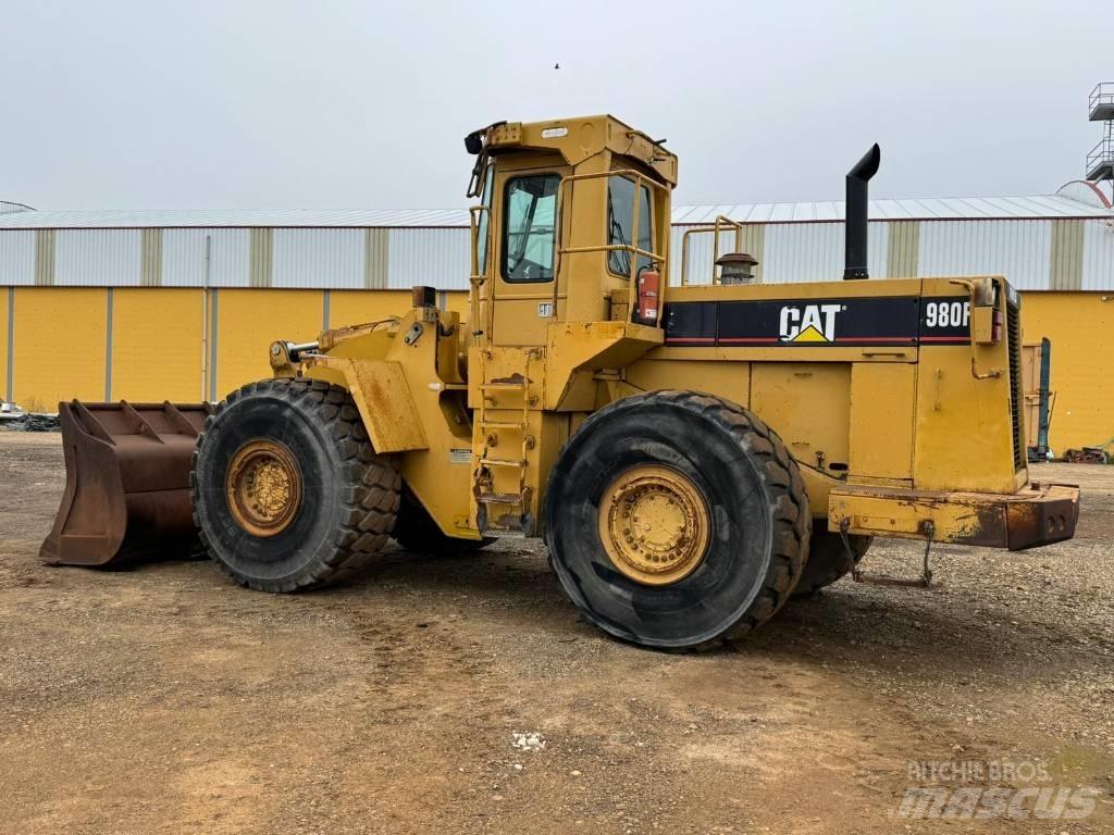 CAT 980 F Pyöräkuormaajat