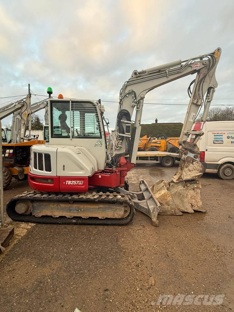 Takeuchi TB 257 FR Minikaivukoneet < 7t