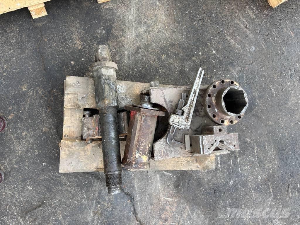 Casagrande C3 Avolouhintaporauslaitteet