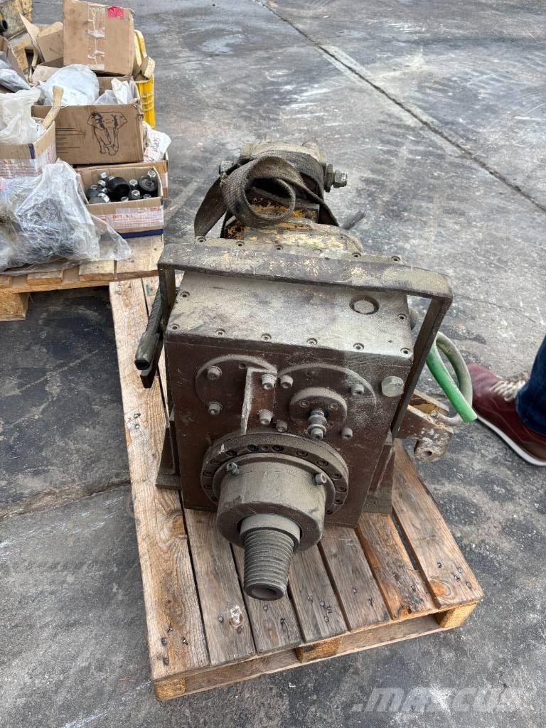 Casagrande C3 Avolouhintaporauslaitteet