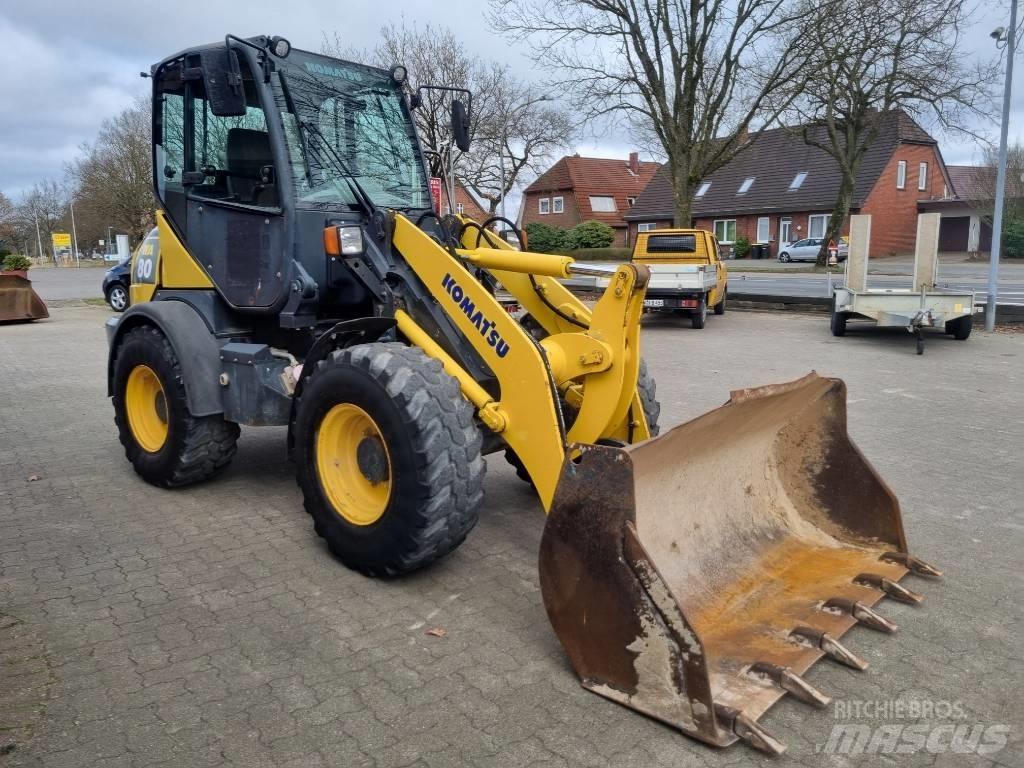 Komatsu WA 80-5 Pyöräkuormaajat