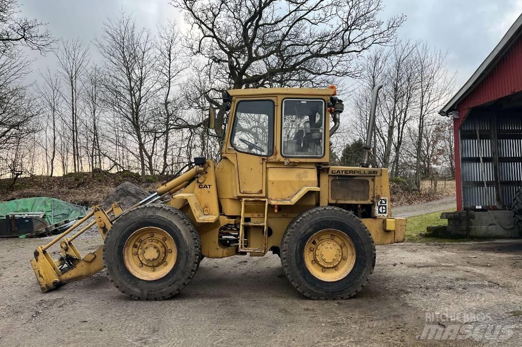 CAT 910 Pyöräkuormaajat