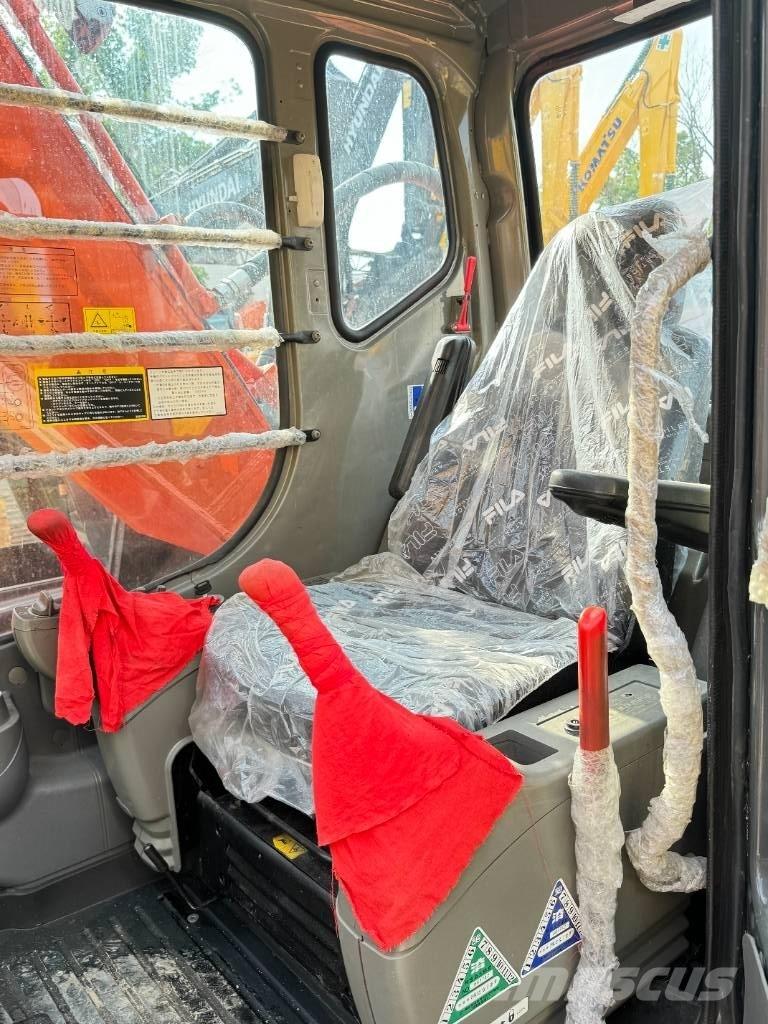 Hitachi ZX 200 Telakaivukoneet