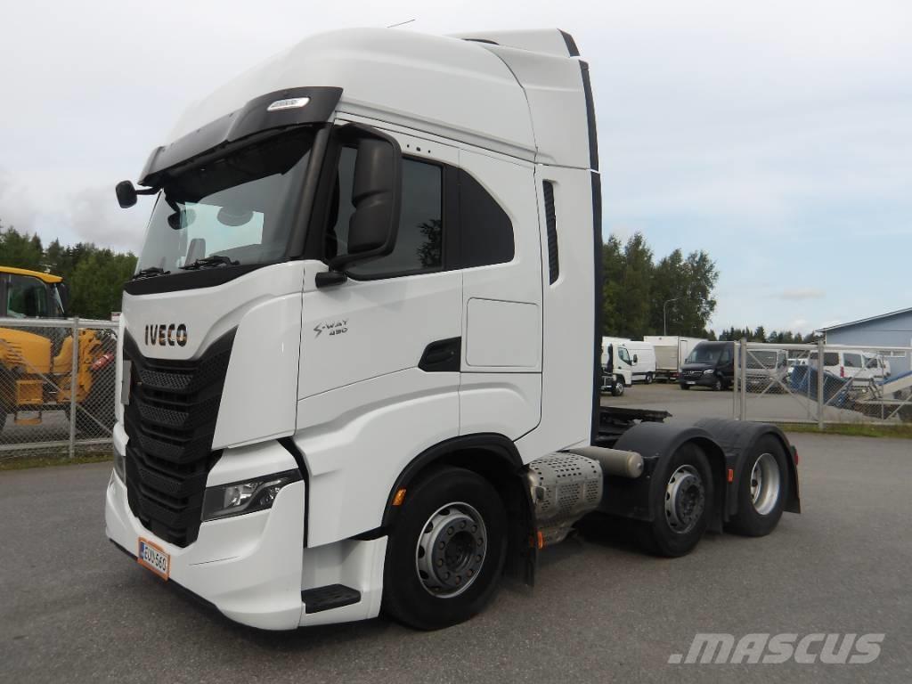 Iveco AS 440 STX Vetopöytäautot
