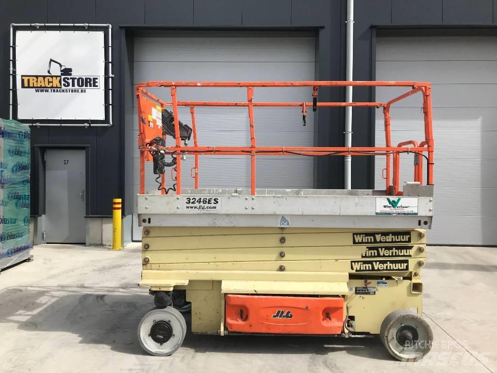 JLG 3246 ES Saksilavat