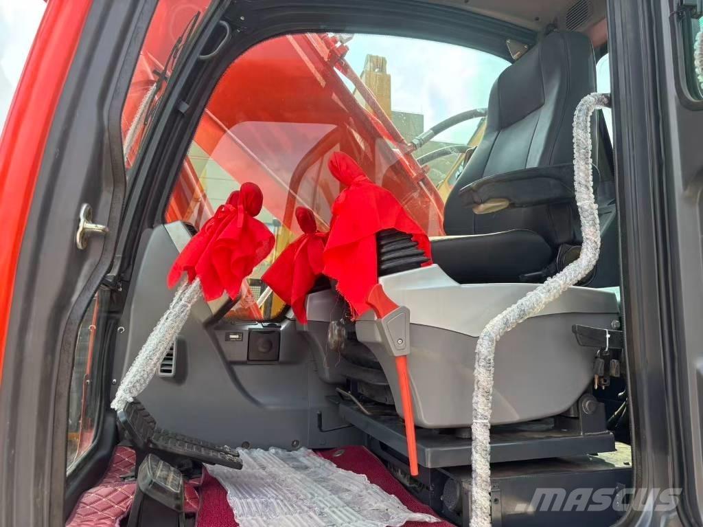 Doosan 225 LC Telakaivukoneet