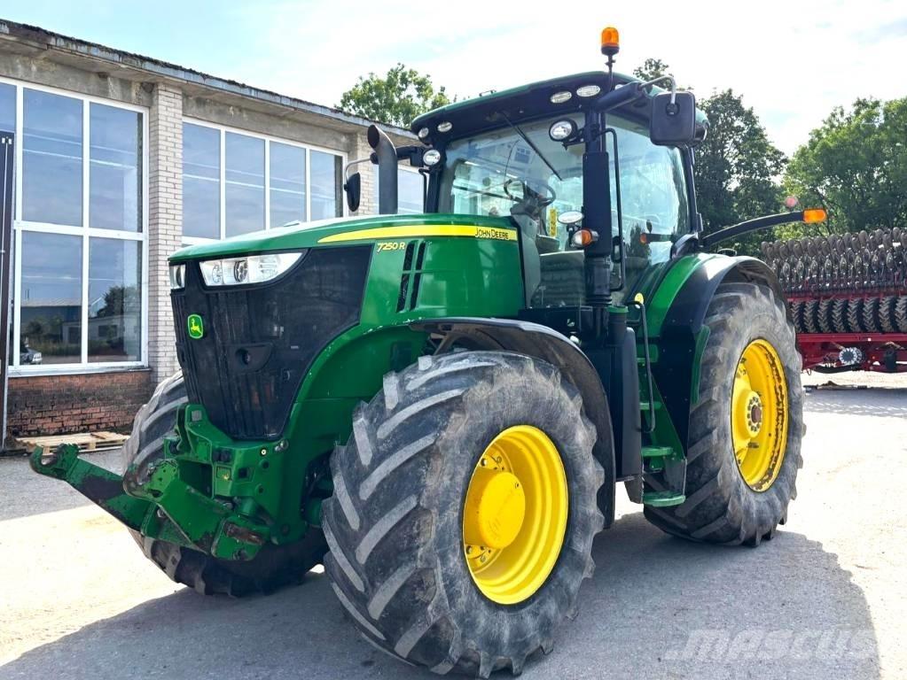 John Deere 7250 R Traktorit