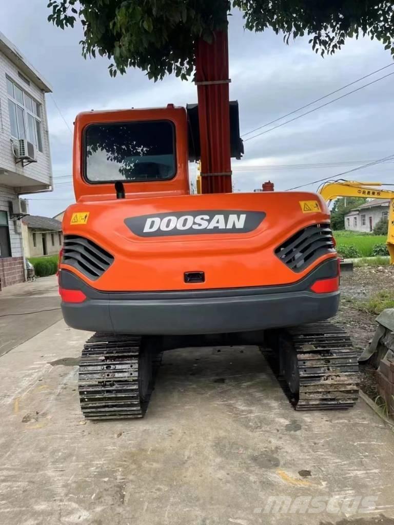 Doosan DX75-9C Midikaivukoneet 7t - 12t