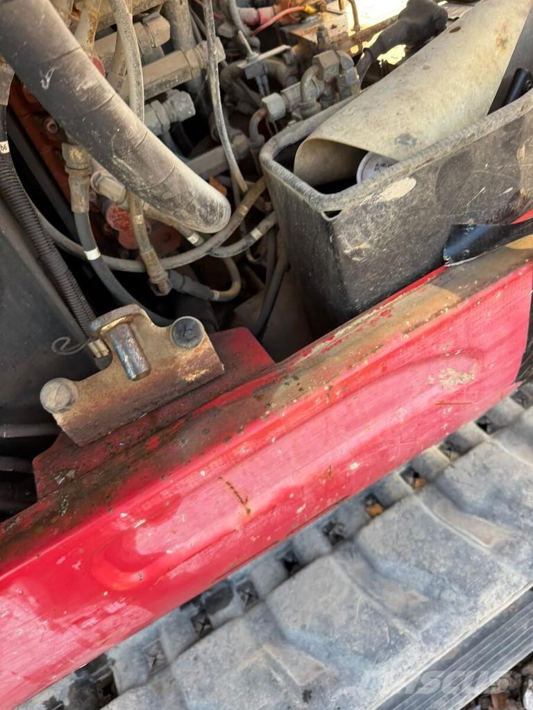 Takeuchi TB260 Minikaivukoneet < 7t