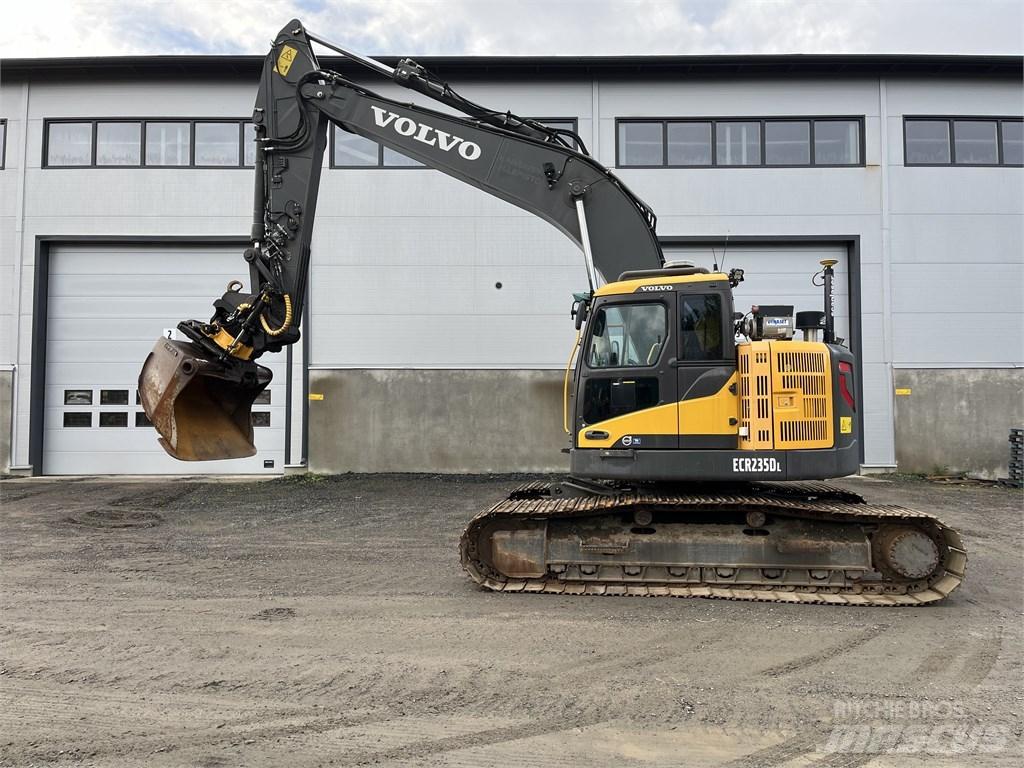 Volvo ECR 235 DL Telakaivukoneet