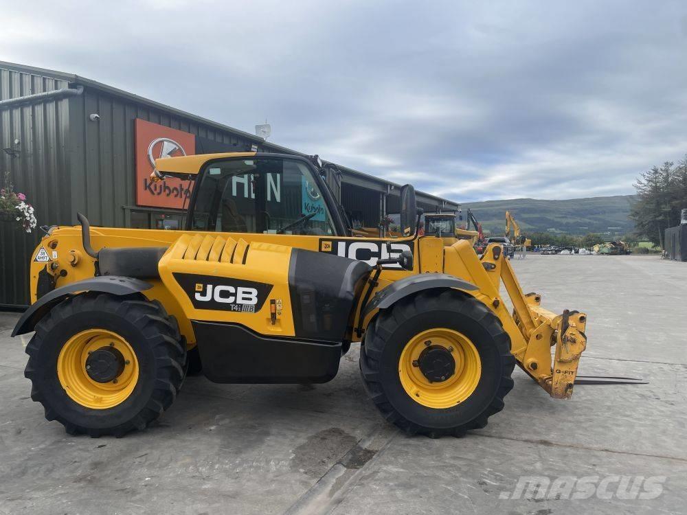 JCB 541-70 Kurottajat