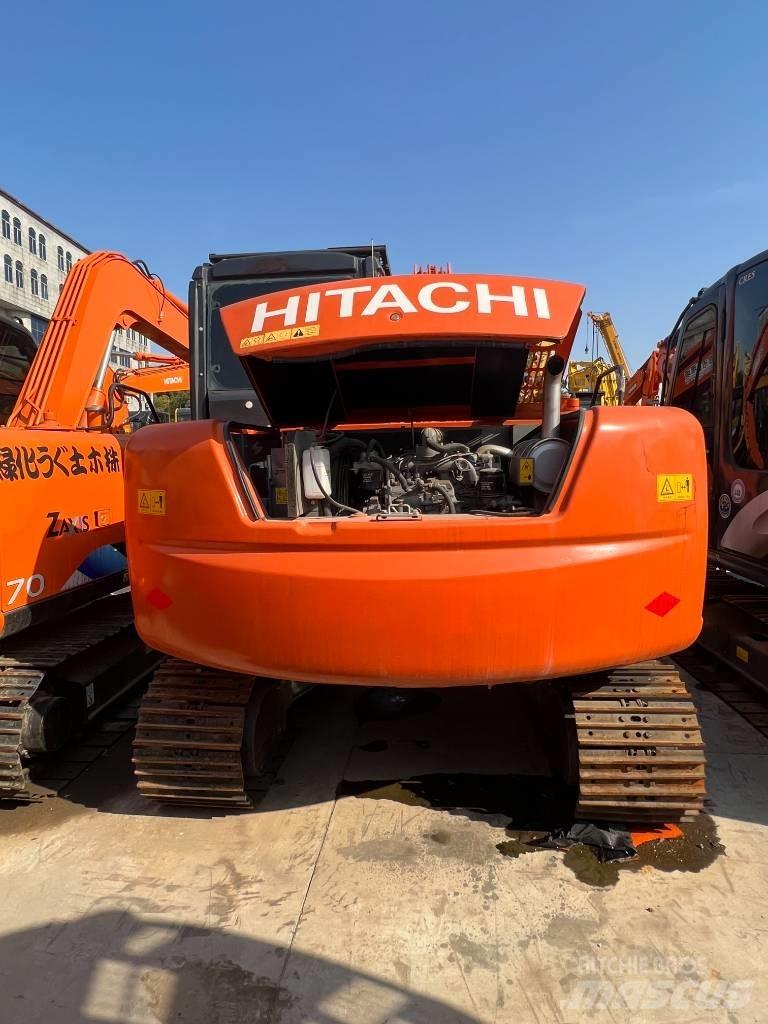Hitachi ZX70 Midikaivukoneet 7t - 12t