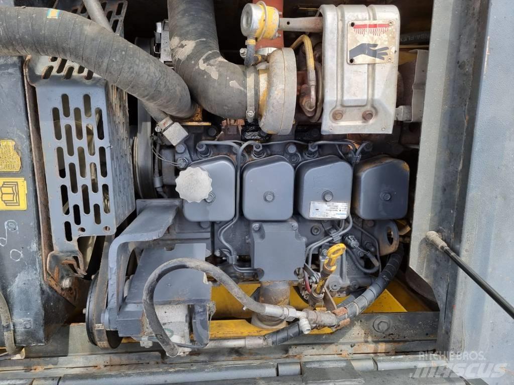 Komatsu PW 130-7K Pyöräkaivukoneet