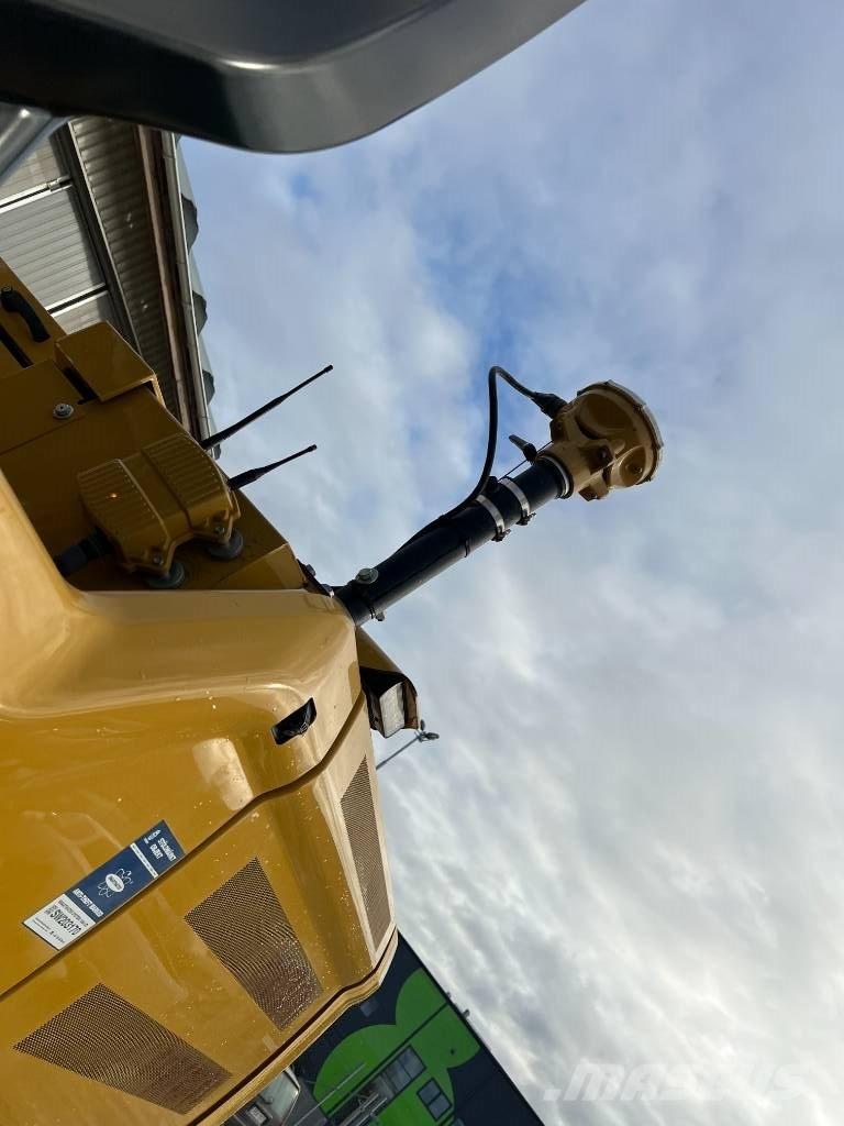 CAT 330 Telakaivukoneet