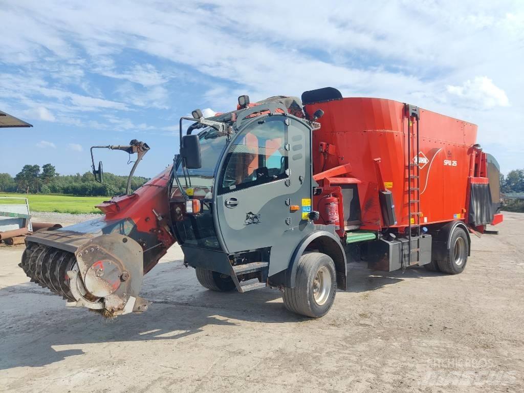 Kuhn SPW 25 Rehuvaunut