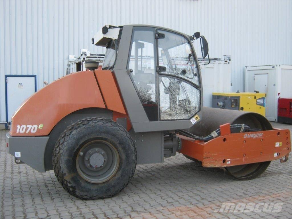 Atlas AW 1070 Yksivalssijyrät