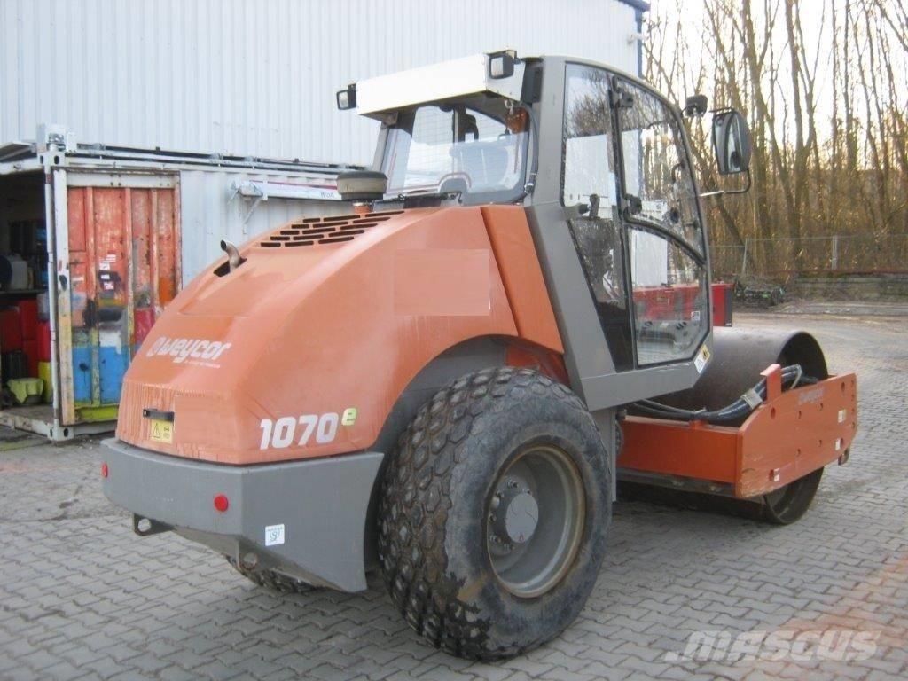 Atlas AW 1070 Yksivalssijyrät