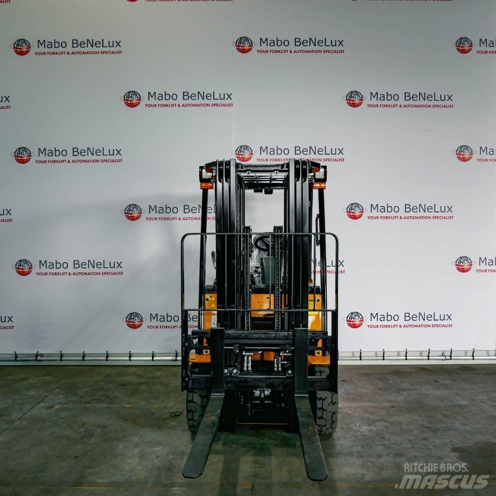 Hyundai 25B-9U Dieseltrukit