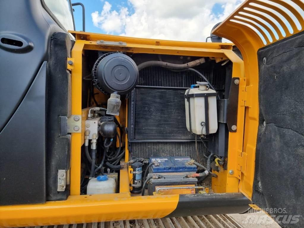 JCB JS 130 LC Telakaivukoneet