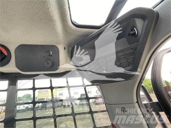 Bobcat T76 Liukuohjatut kuormaajat