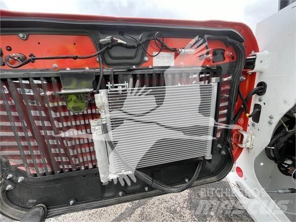 Bobcat T76 Liukuohjatut kuormaajat