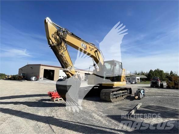 CAT 325 Telakaivukoneet