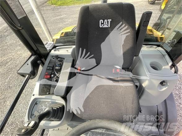 CAT 906M Pyöräkuormaajat