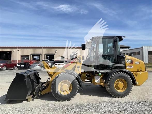 CAT 906M Pyöräkuormaajat