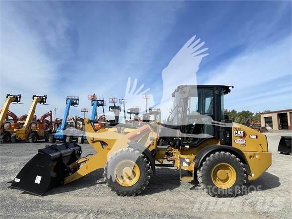 CAT 908 Pyöräkuormaajat