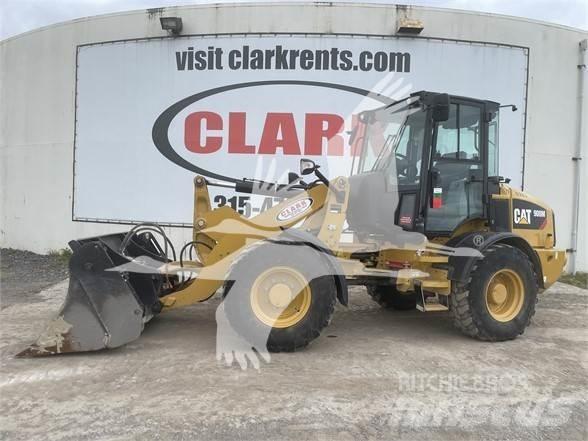 CAT 908M Pyöräkuormaajat
