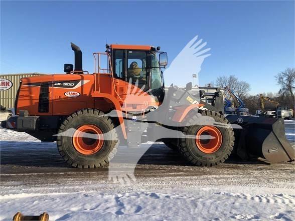 Doosan DL300 Pyöräkuormaajat